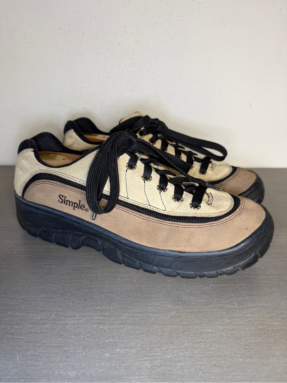 Vintage Simple Shallow Men’s Sneakers Sz 12 Tan Suede Leather Retro Skate Shoes
